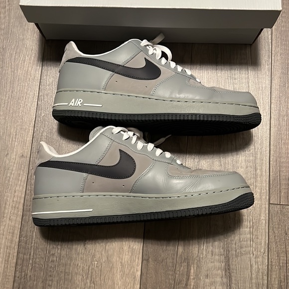 Nike Air Force 1 Shoes - Picture 6 of 12